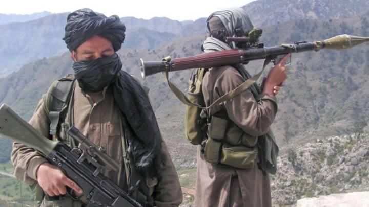 Afganistan'da 52 Taliban militan ldrld