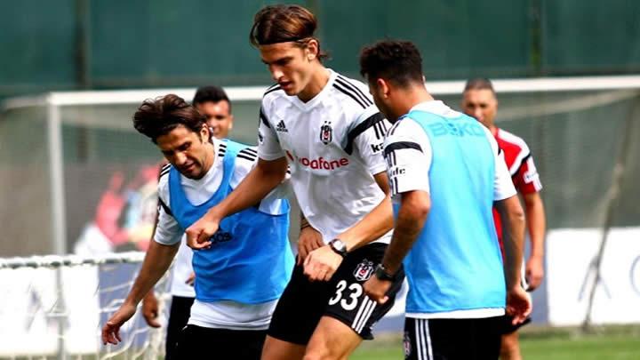 Kartal ara vermeden alt