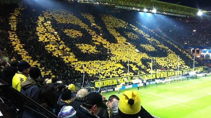 Dortmund'dan taraftarlarna uyar!