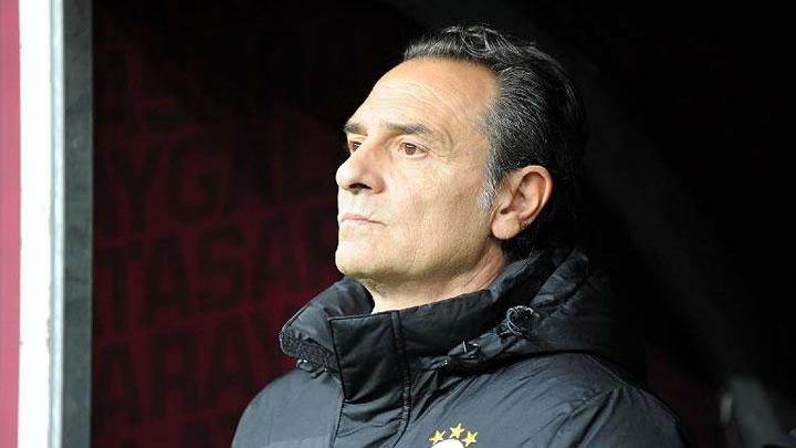 Prandelli'den Sabri aklamas!