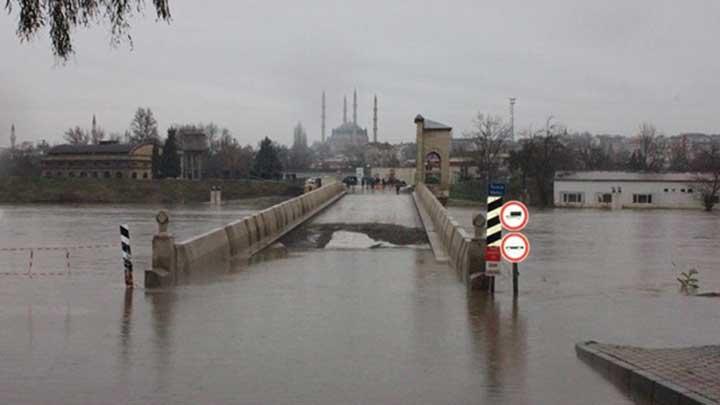 Edirne'de eitime takn engeli