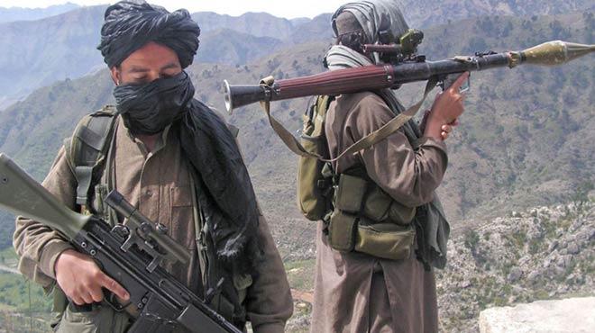 Pakistan'da 11 Taliban militan ldrld