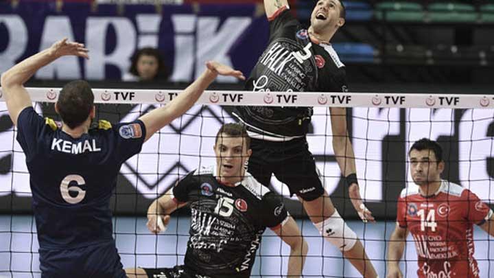 Halkbank 'namalup' lider!