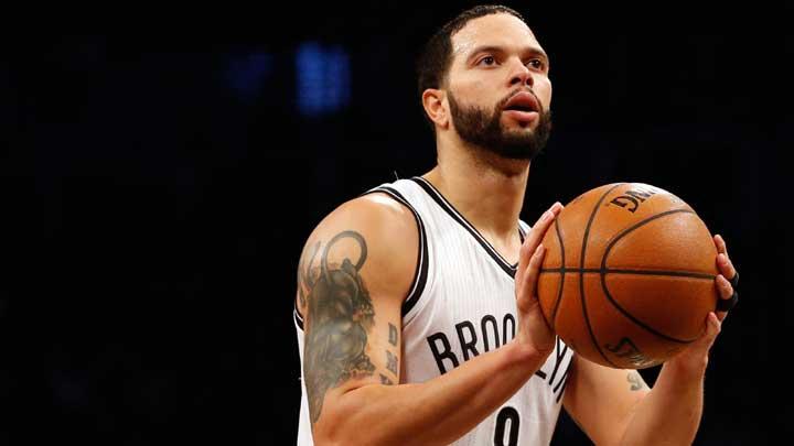 Deron Williams gidiyor