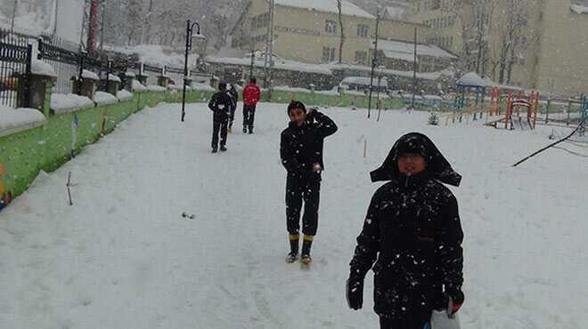 stanbulda okullar tatil mi"