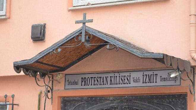 Kilise pastrne suikast davas ertelendi