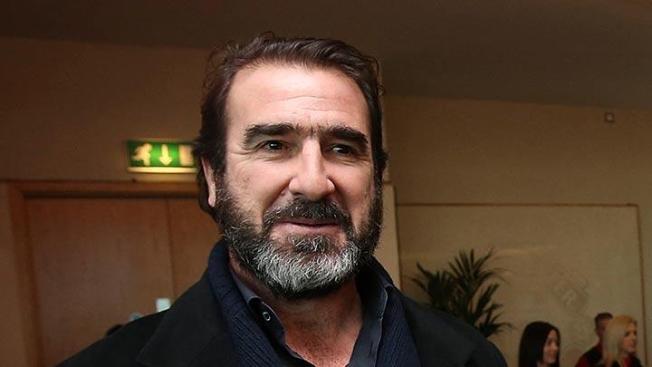 Cantona'dan Charlie aklamas