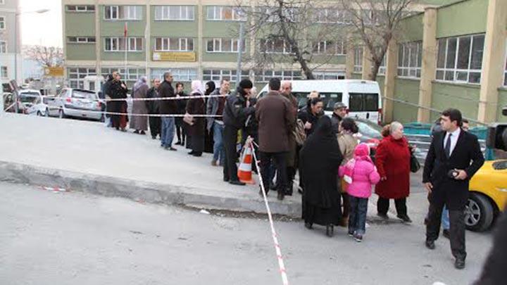 Kapatlan poliklinik binas nnde gerginlik