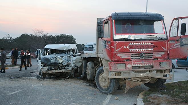 Denizli'de trafik kazas: 6 yaral