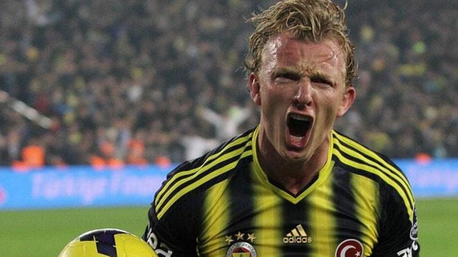 Hollanda'da Kuyt manetlerden inmiyor