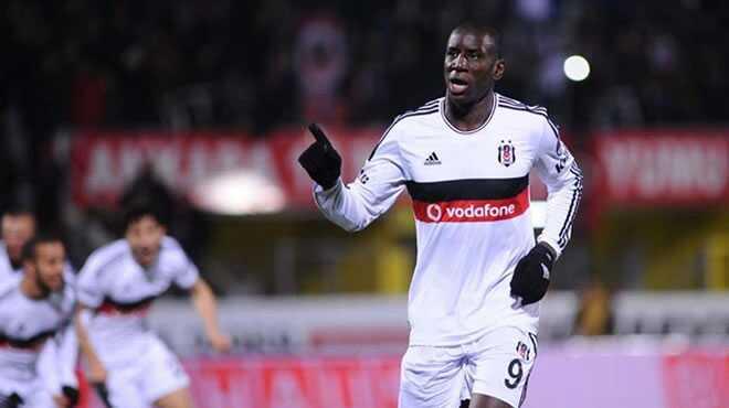 Bu adam her yeriyle gol atyor!