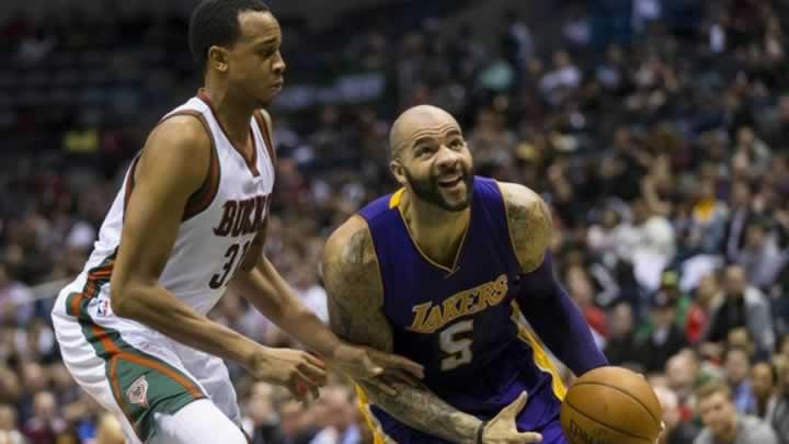 Lakers'a bir darbe de Milwaukee'den!