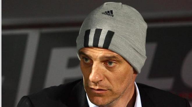 Bilic ayrlacak m" Kendisi aklad!