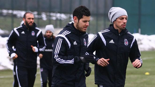 Kartal 7 eksikle Liverpool'a hazrland