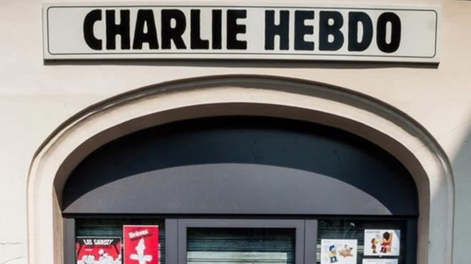 Charlie Hebdo 2,5 milyon baskyla yeniden kyor