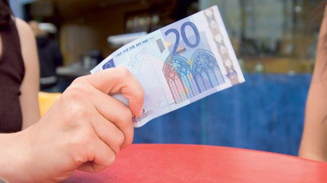 Yeni 20 Euro`luk banknotlar grcye kt