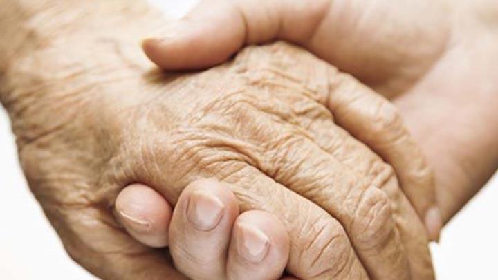 Alzheimer ve Parkinson'da deriden erken tehis