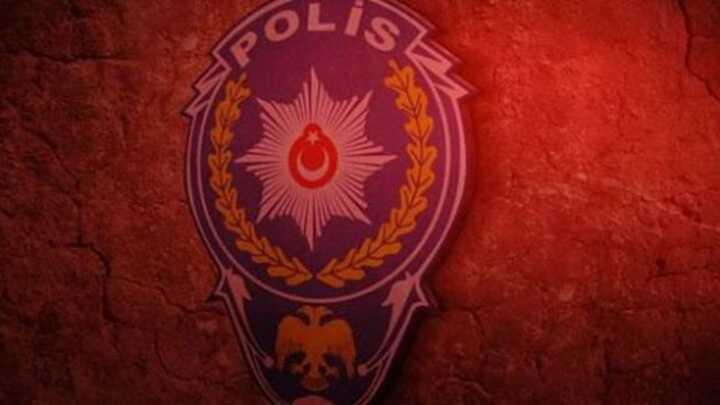 Yasa d dinleme operasyonunda 10 polis gzaltnda