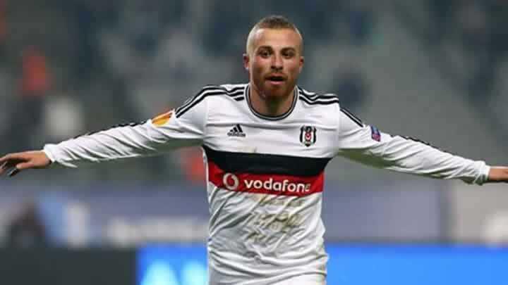 Mthi iddia! ngiliz devi Gkhan iin geliyor
