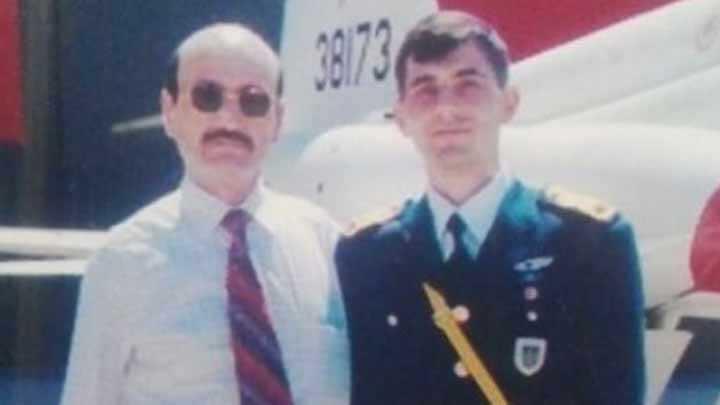 ehit pilot arkadana srekli sylyormu
