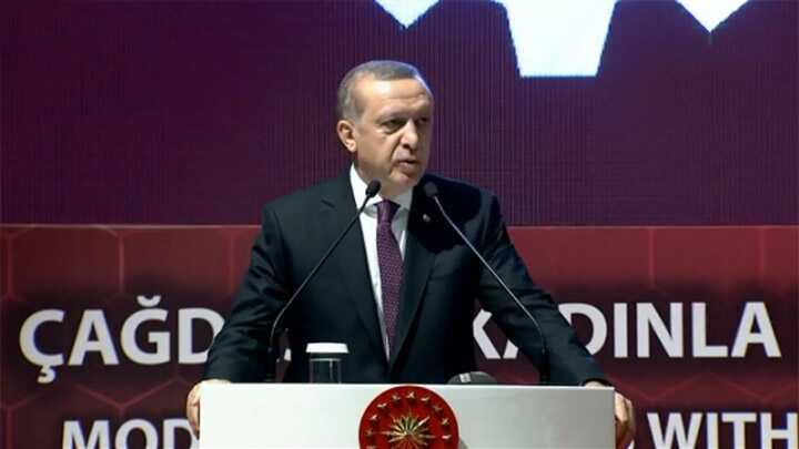 Cumhurbakan Erdoan: Byle giderse biz de bat gibi olacaz