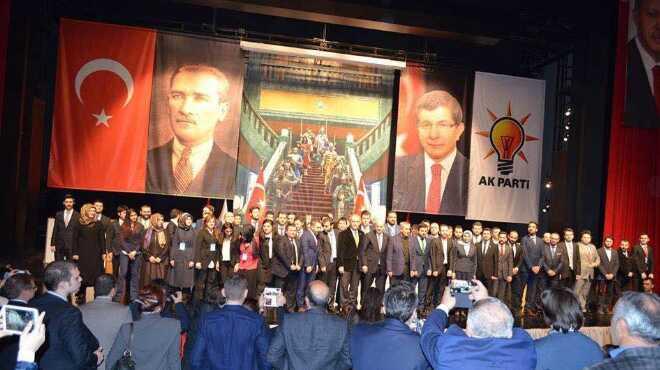 AK Partiye yeni seim arks