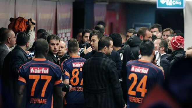 TT Arenada byk gerginlik!