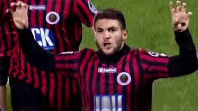 Feneri ykan gol att, byle sevinince 