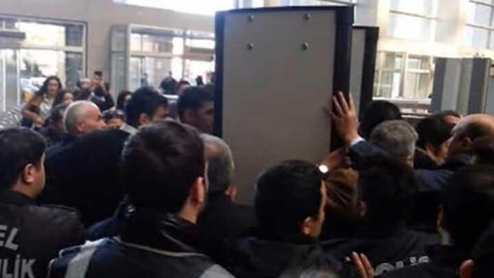 alayan Adliyesi yine kart!