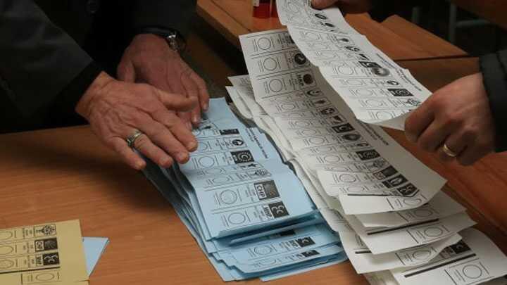 YSK aklad! Bir parti daha seime giremeyebilir
