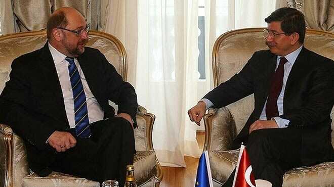 AP Bakan Schulz, Babakan Davutolunu arad.
