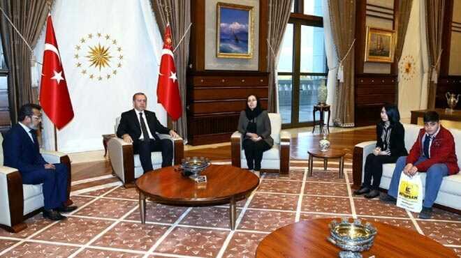 Erdoan, zgecann ailesini kabul etti