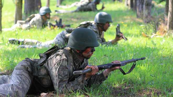 Kara Kuvvetleri yeni astsubay adaylarn bekliyor