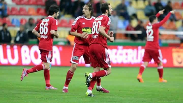 Sivasspor'dan mthi geri dn!