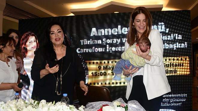 Sultan anneanne olmak istiyor