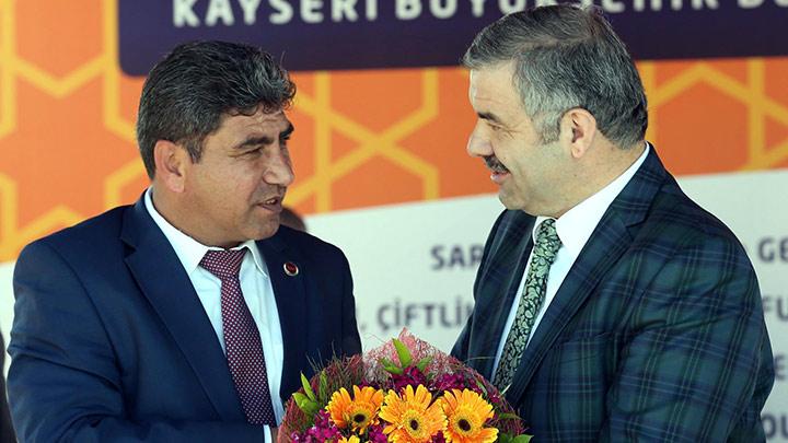 Sarolan Belediye Bakan, MHP'den istifa etti