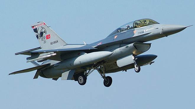 Trk F-16lardan Esada jet yant