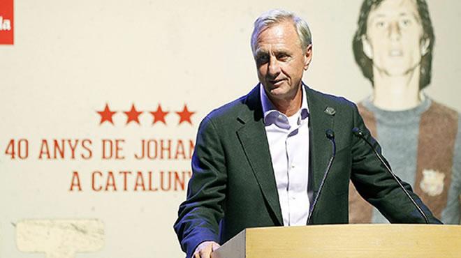 Cruyff'tan Real'e ar eletiri!