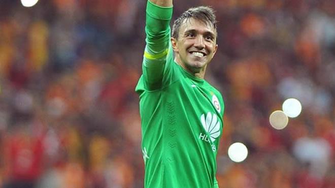 G.Saray'da ampiyonluun mimar Muslera