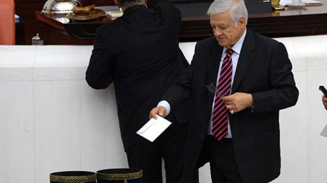 HDP'li Dengir Frat'tan canl yaynda fla aklama