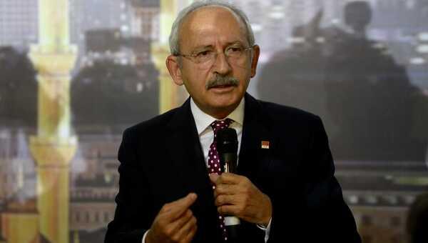 CHP 20 personelini bayram ncesi kovdu
