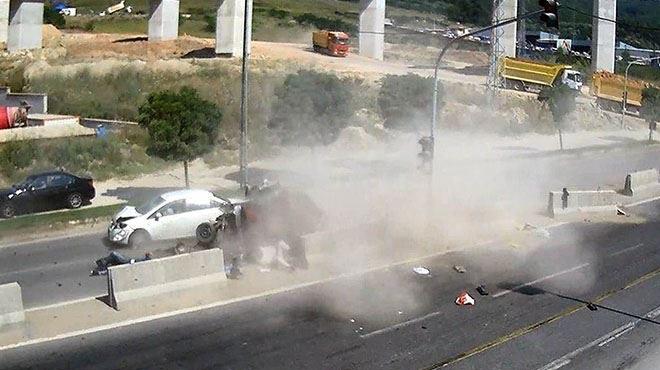 TIR'n altnda kalan otomobilden burunlar bile kanamadan kurtuldular