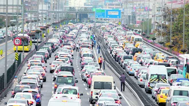 stanbul trafiinde yeni dnem!