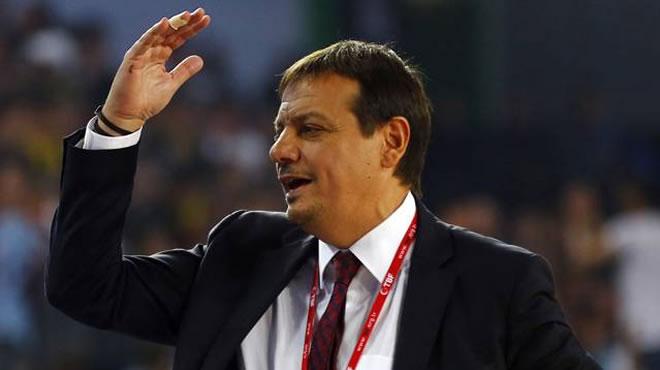 FLA! Ergin Ataman grevi brakyor!