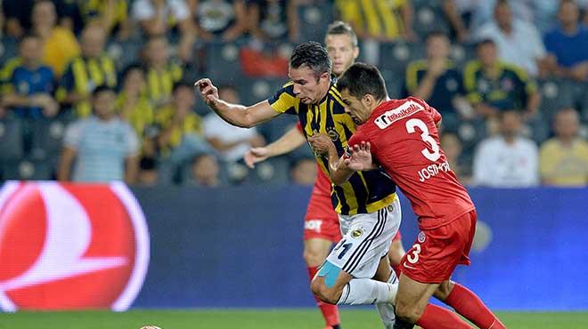 Van Persie'ye forma darbesi