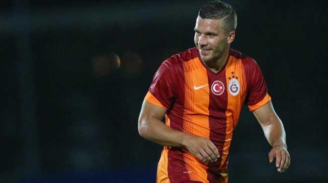 Podolski: 'Transferim son dakikaya kalmad iin mutluyum'