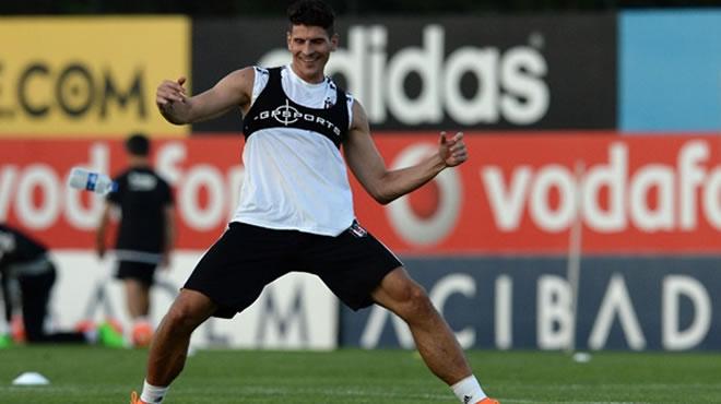 FLA! Mario Gomez sonunda patlad!