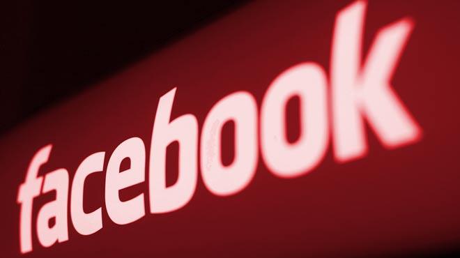 Terapistten ilgin tavsiye: Sevgilinizi Facebooktan silin!