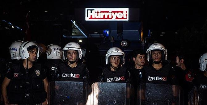 Hrriyet gazetesi protesto edildi