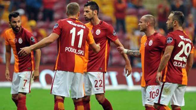 OK! Galatasaray'da futbolcular isyan bayran at!